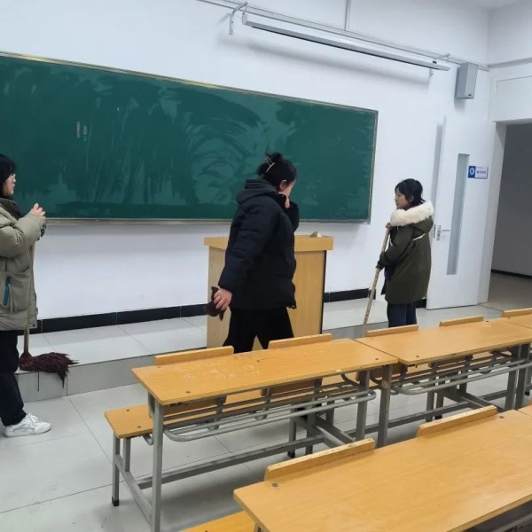 图片八.jpg 图片八.jpg